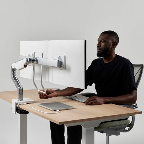 Brazos para monitor